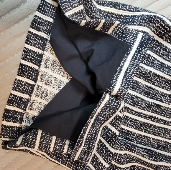 Ann Taylor womens skirt size 6p nwt - Picture 2 of 5